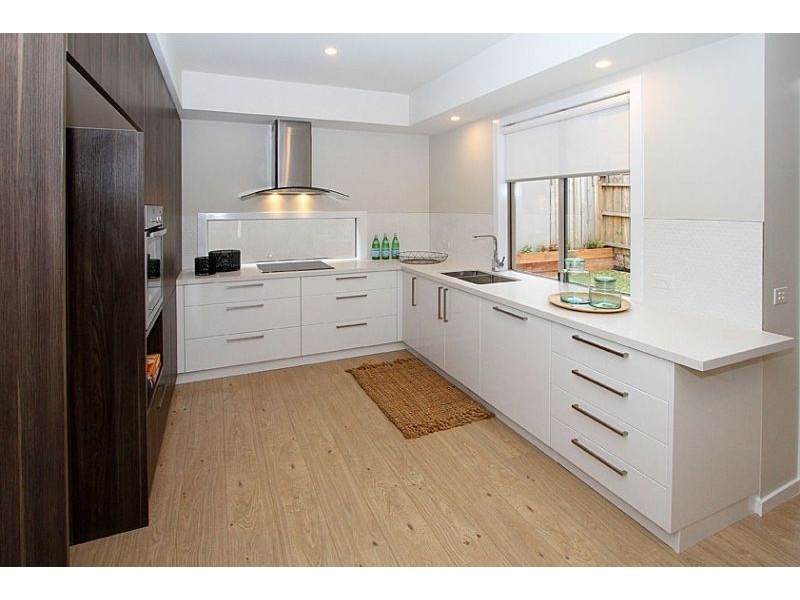 42A Lind Street, Strathmore VIC 3041