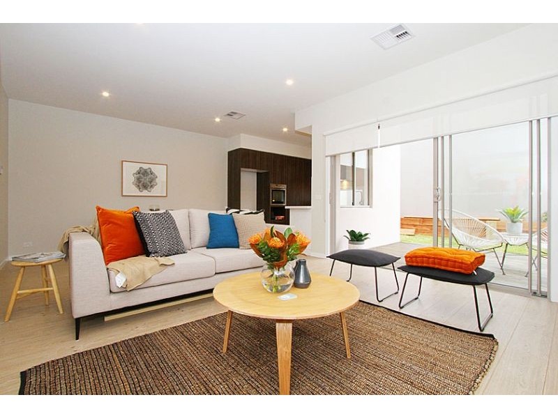 42A Lind Street, Strathmore VIC 3041