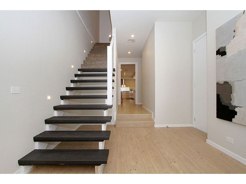 42A Lind Street, Strathmore VIC 3041