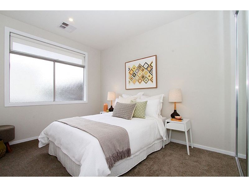 42A Lind Street, Strathmore VIC 3041