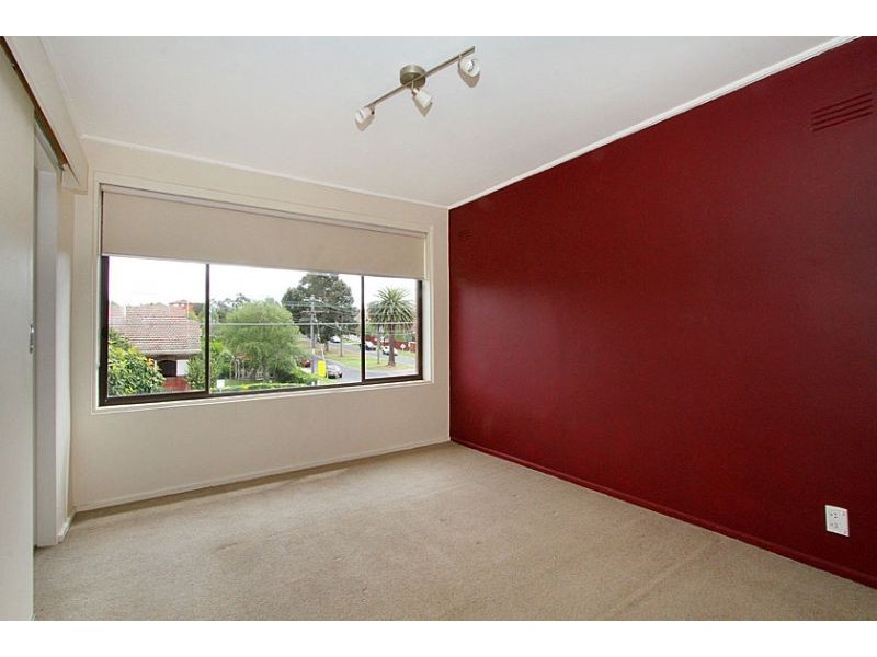 10/242 Pascoe Vale Road, Essendon VIC 3040