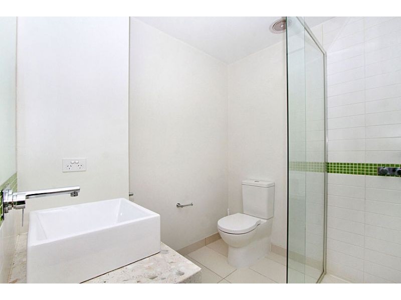 215/89 Raleigh Street, Essendon VIC 3040