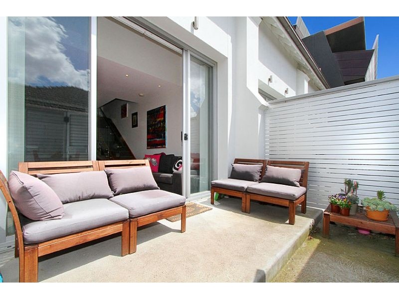 G02/1C Berry Street, Essendon North VIC 3041