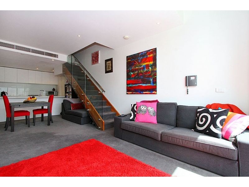 G02/1C Berry Street, Essendon North VIC 3041