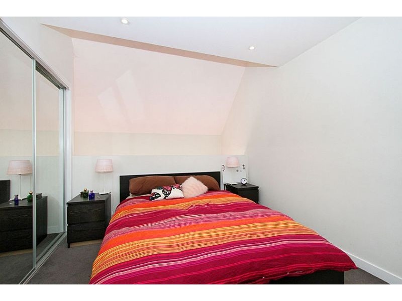 G02/1C Berry Street, Essendon North VIC 3041