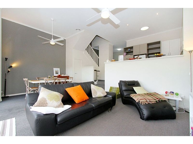 07/77 Coghlan Street, Niddrie VIC 3042