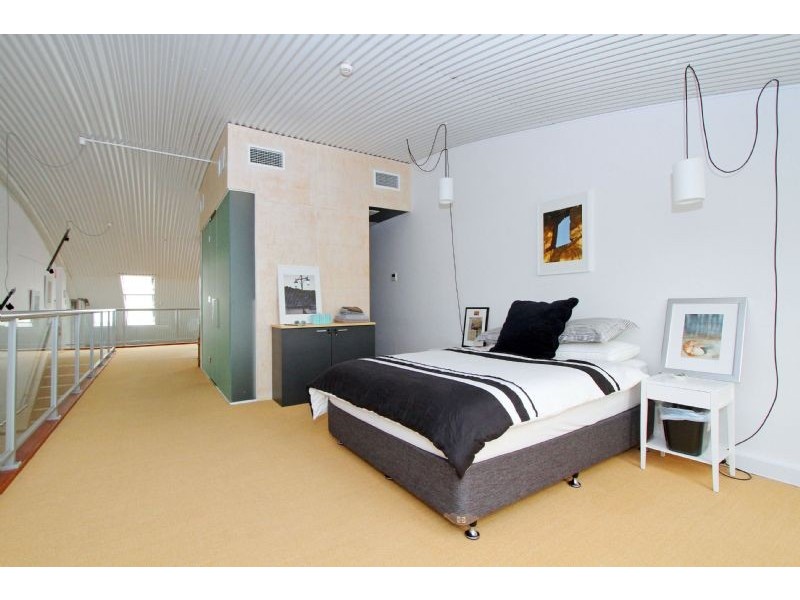 2 Lux Way, Brunswick VIC 3056