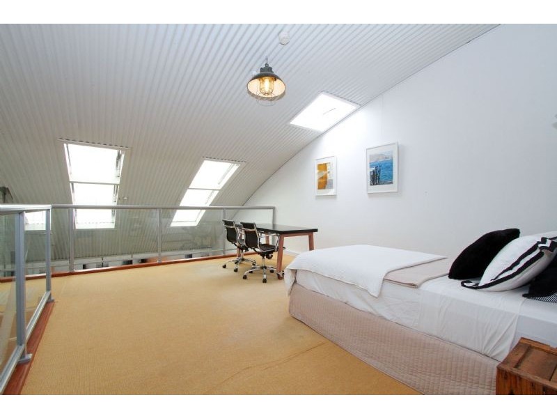 2 Lux Way, Brunswick VIC 3056