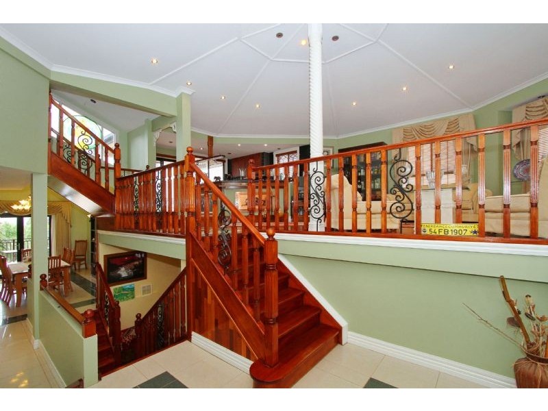 3 Douglas Mawson Drive, Roxburgh Park VIC 3064