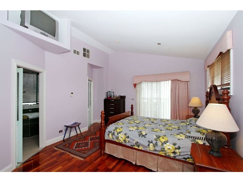 3 Douglas Mawson Drive, Roxburgh Park VIC 3064