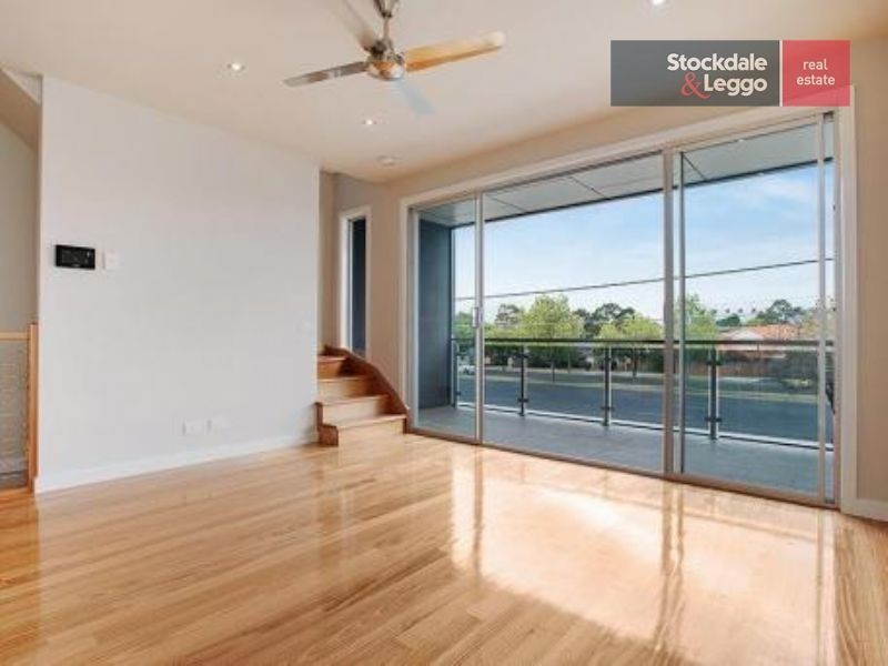 2/19 Bulla Road, Essendon VIC 3040