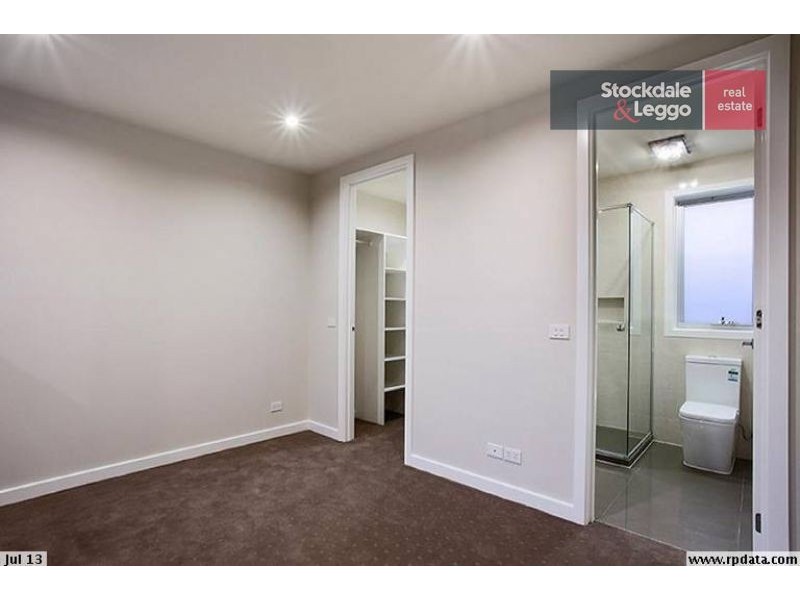 2/19 Bulla Road, Essendon VIC 3040