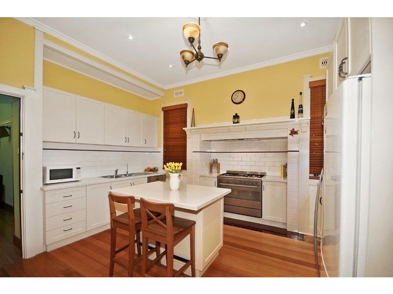 28 Melville Road, Pascoe Vale South VIC 3044