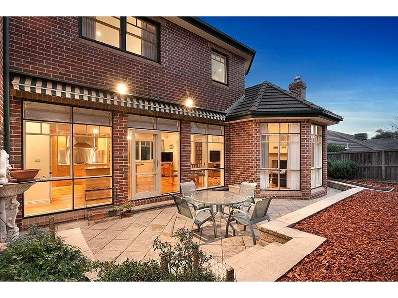 32 Wheeler Place, Essendon VIC 3040