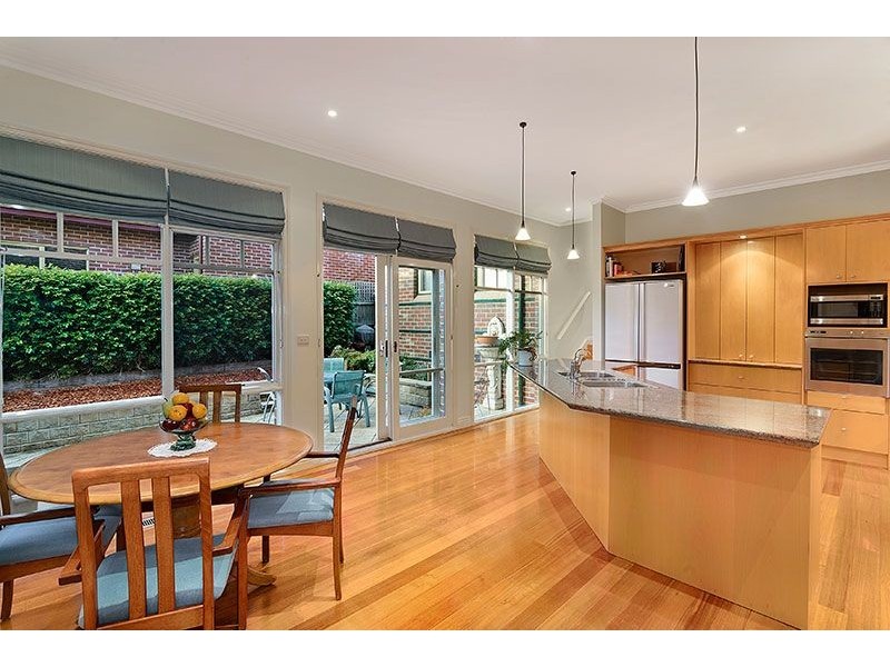 32 Wheeler Place, Essendon VIC 3040