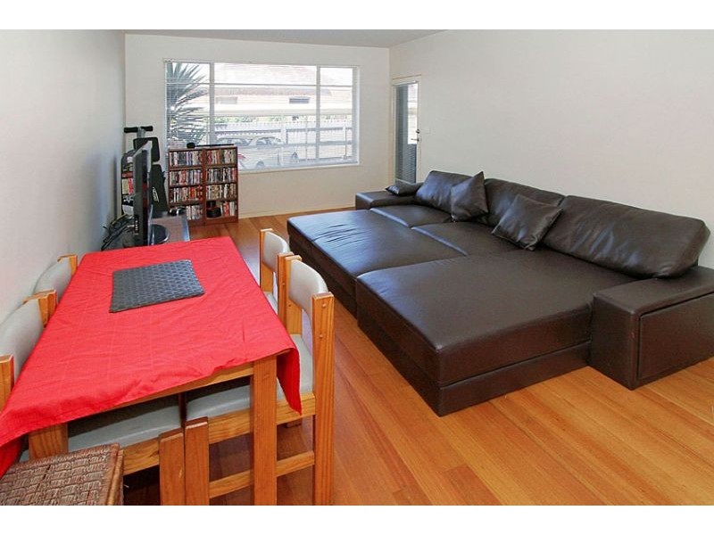 2/257 Buckley Street, Essendon VIC 3040