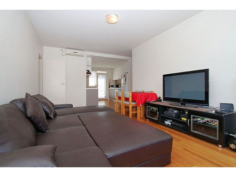 2/257 Buckley Street, Essendon VIC 3040