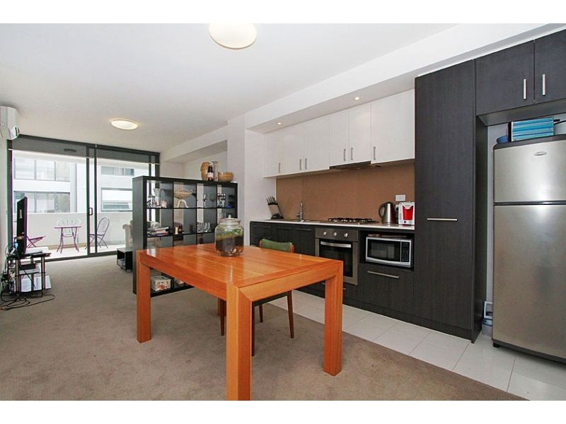 D207/460 Victoria Street, Brunswick VIC 3056
