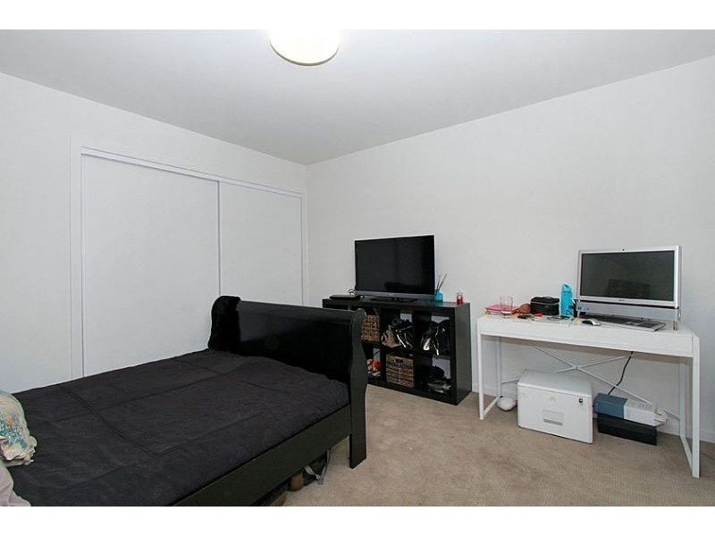 D207/460 Victoria Street, Brunswick VIC 3056