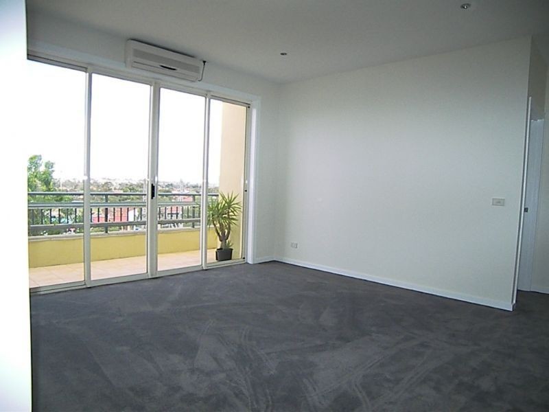 16/2 North Avenue, Strathmore VIC 3041