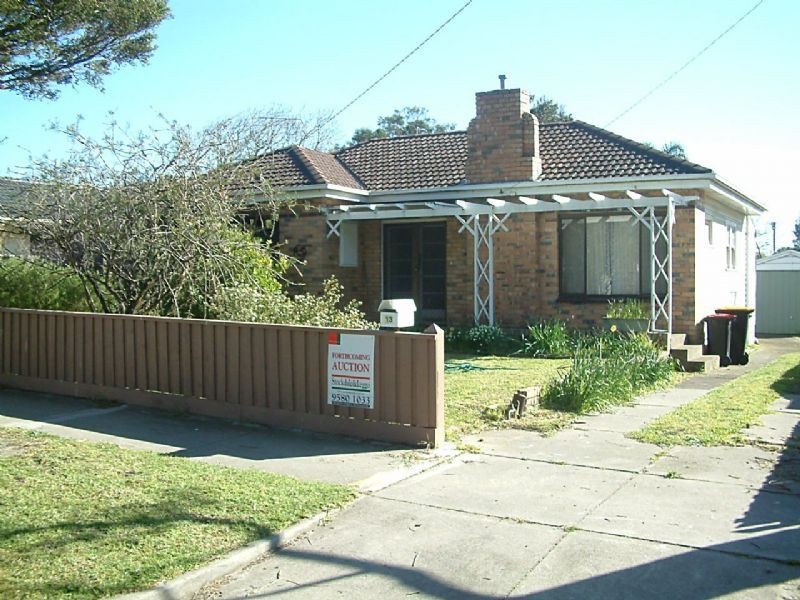 13 Vialls Avenue, Parkdale VIC 3195