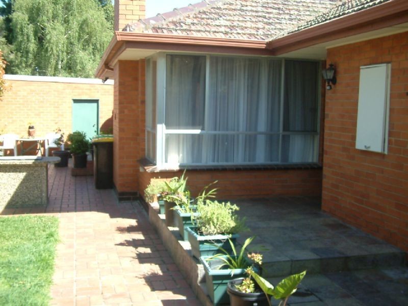 3 Edmond Street, Parkdale VIC 3195