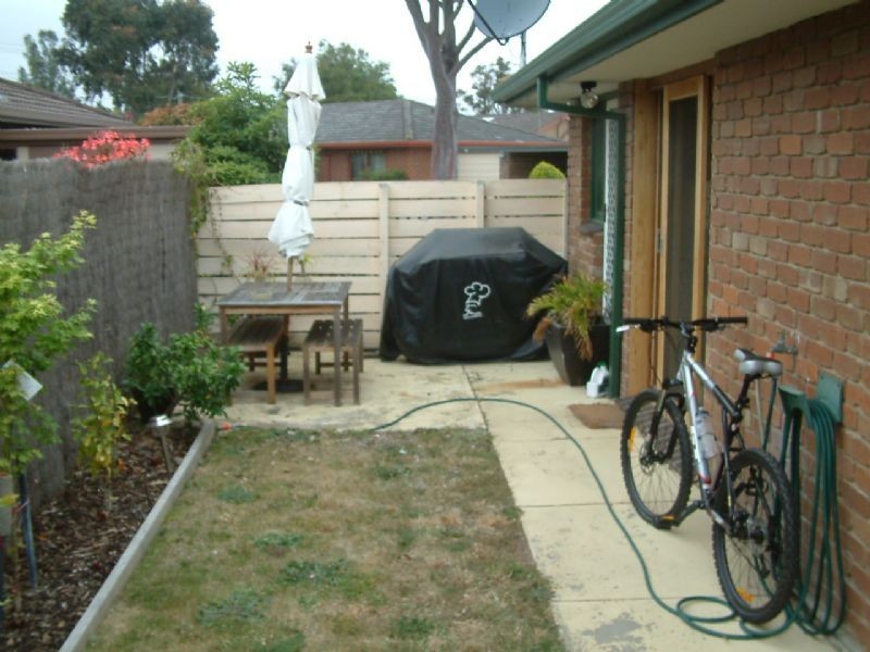 33 Pace Crescent, Chelsea VIC 3196