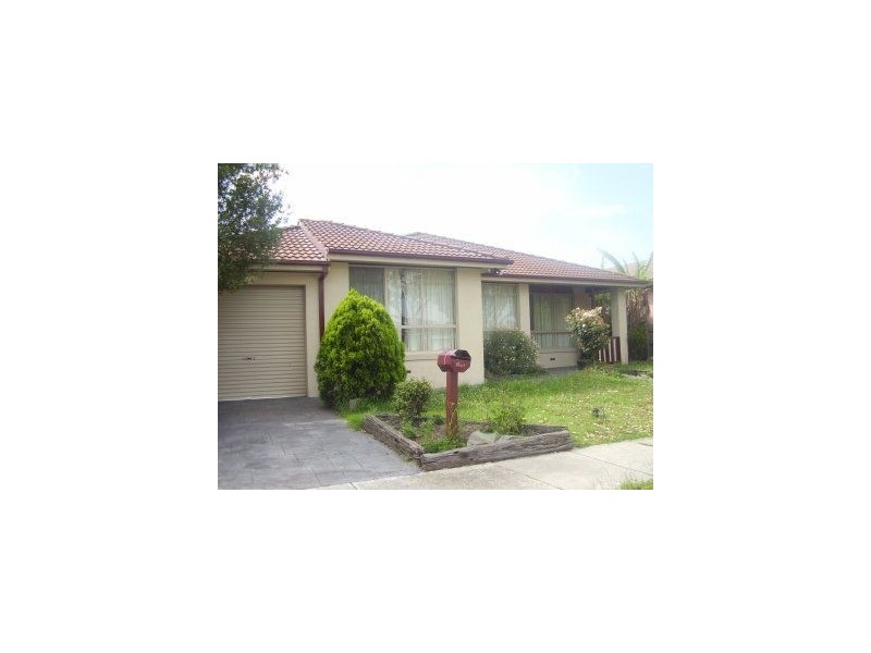 34 Lorenzo Way, Aspendale Gardens VIC 3195