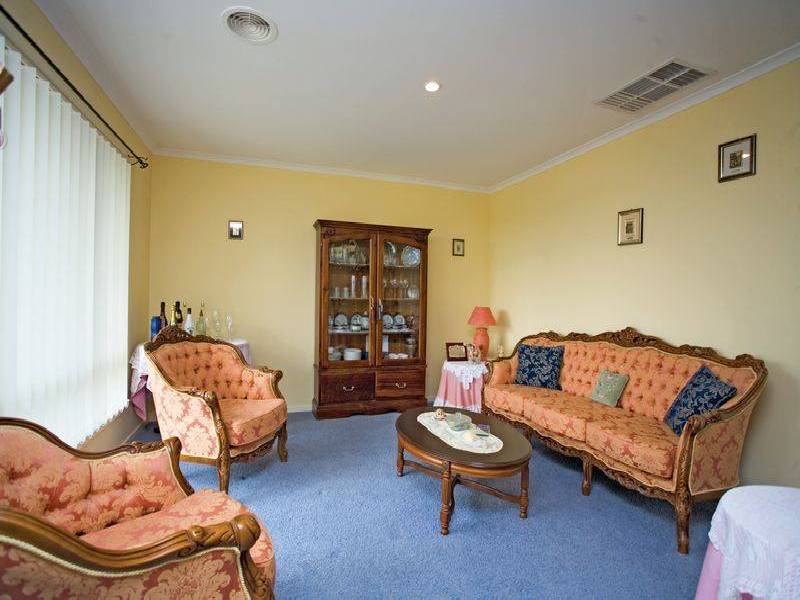 29 Fydler Avenue, Burnside VIC 3023