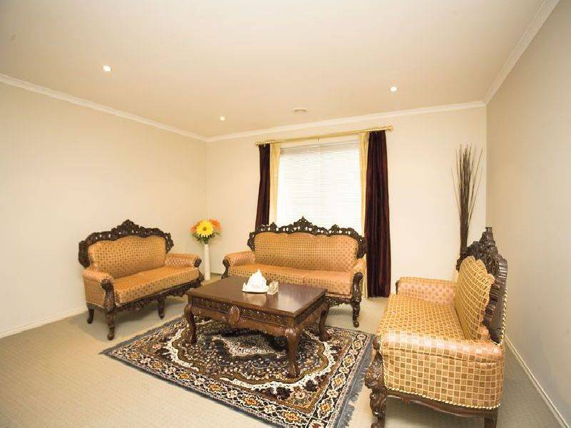 1 Carmody Drive, Cairnlea VIC 3023