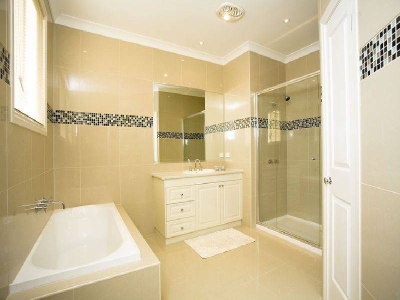 28 Lakewood Boulevard, Cairnlea VIC 3023
