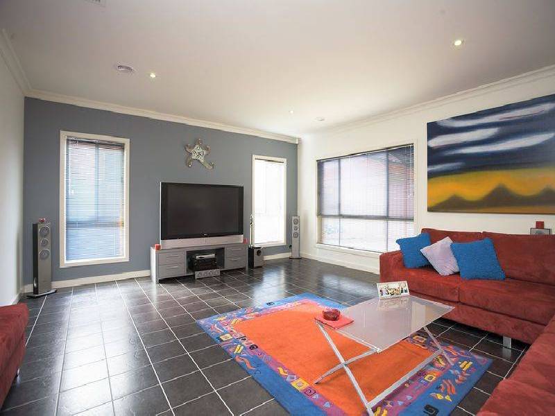 3 Dumbarrim Avenue, Cairnlea VIC 3023