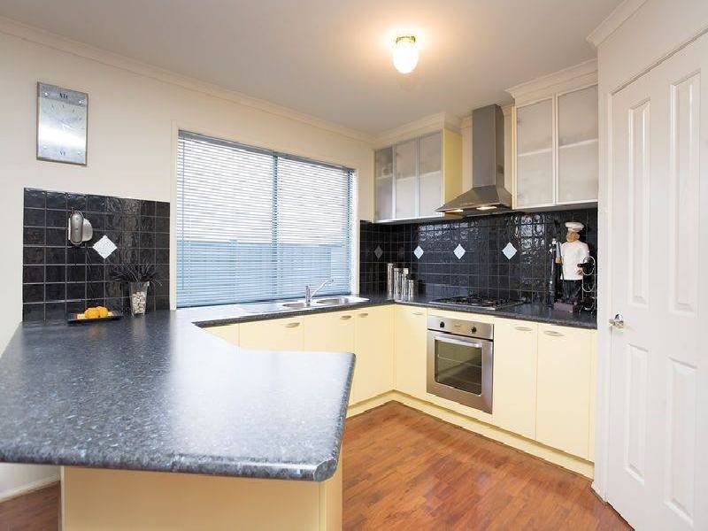 14 Apsley Vista, Derrimut VIC 3030