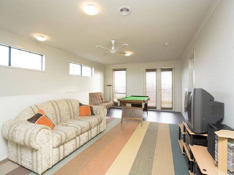 14 Apsley Vista, Derrimut VIC 3030