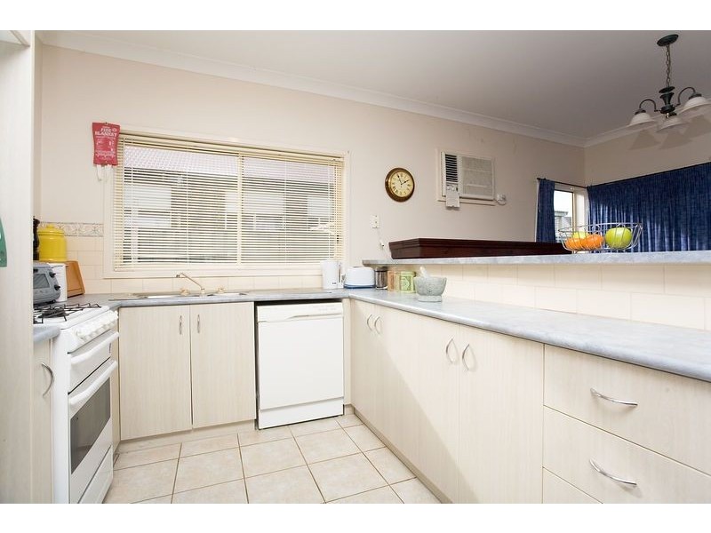 53 Kyneton Circuit, Caroline Springs VIC 3023