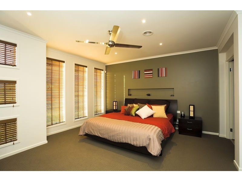 16 Kensington Circle, Derrimut VIC 3030