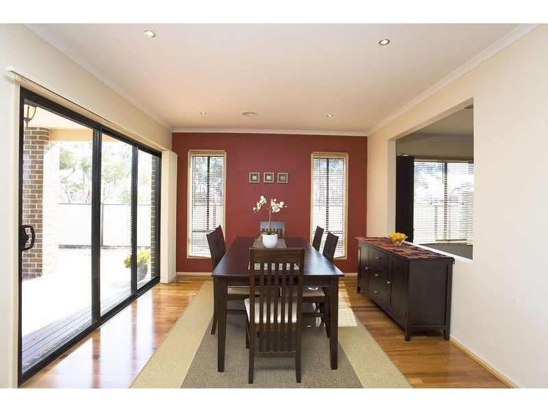 17 Carmody Drive, Cairnlea VIC 3023