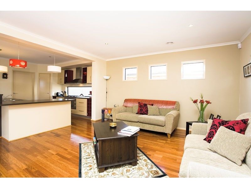 17 Carmody Drive, Cairnlea VIC 3023