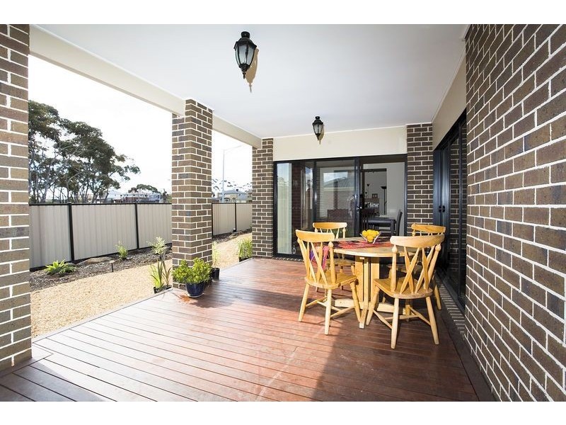 17 Carmody Drive, Cairnlea VIC 3023