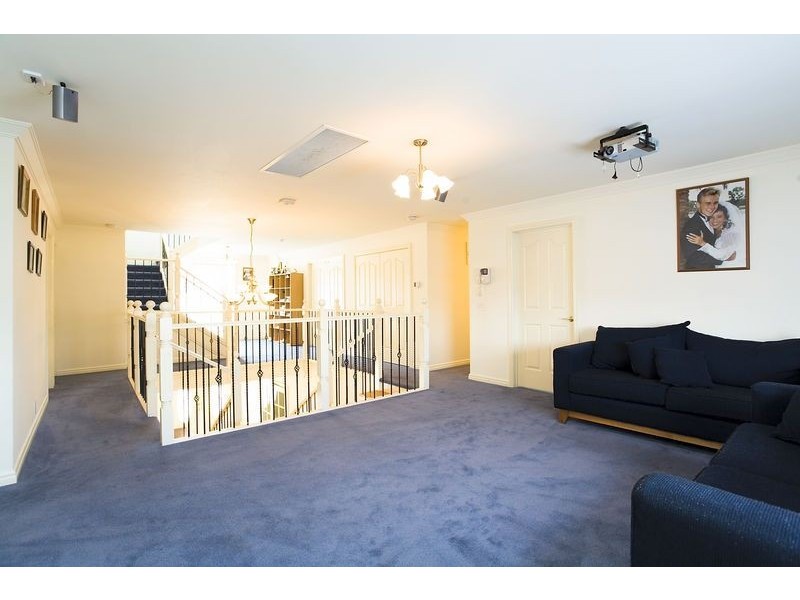 1 Pendragon Crescent, Derrimut VIC 3030