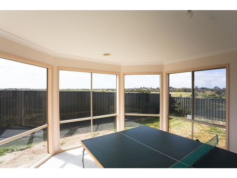 7 Billabong Court, Burnside VIC 3023