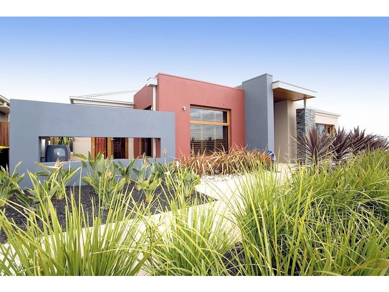 9 St.Leonards Avenue, Windsor Gardens, Derrimut VIC 3030