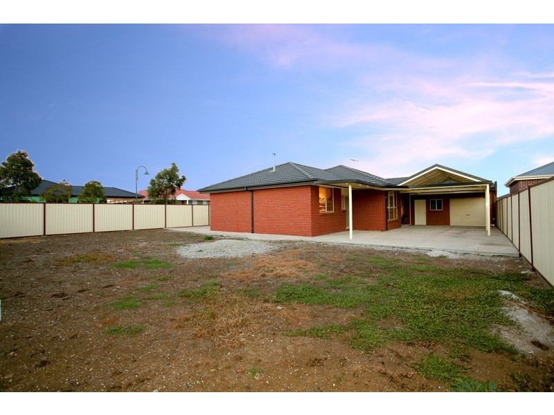 3 Dargo Place, Taylors Hill VIC 3037