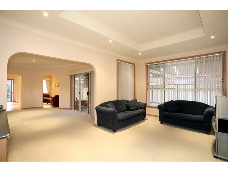 3 Dargo Place, Taylors Hill VIC 3037