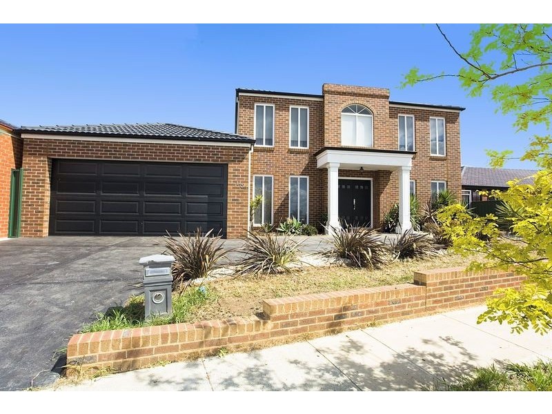 10 Mockridge Avenue, Burnside VIC 3023