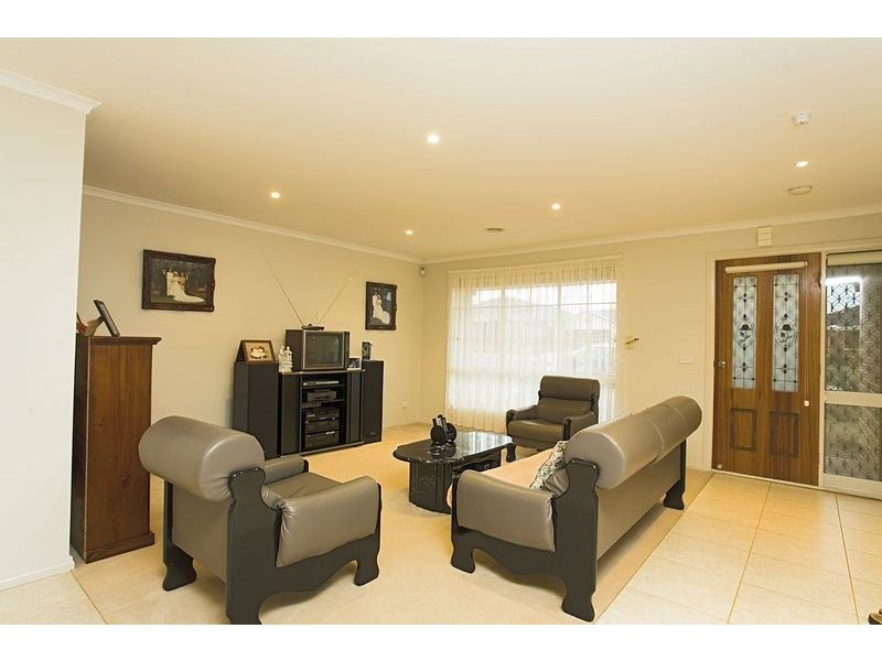 10 Verbena Court, Cairnlea VIC 3023