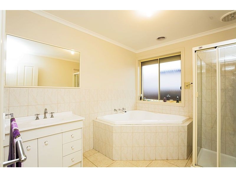 10 Verbena Court, Cairnlea VIC 3023