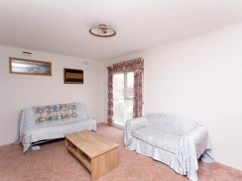 36 Throsby Crescent, Deer Park VIC 3023