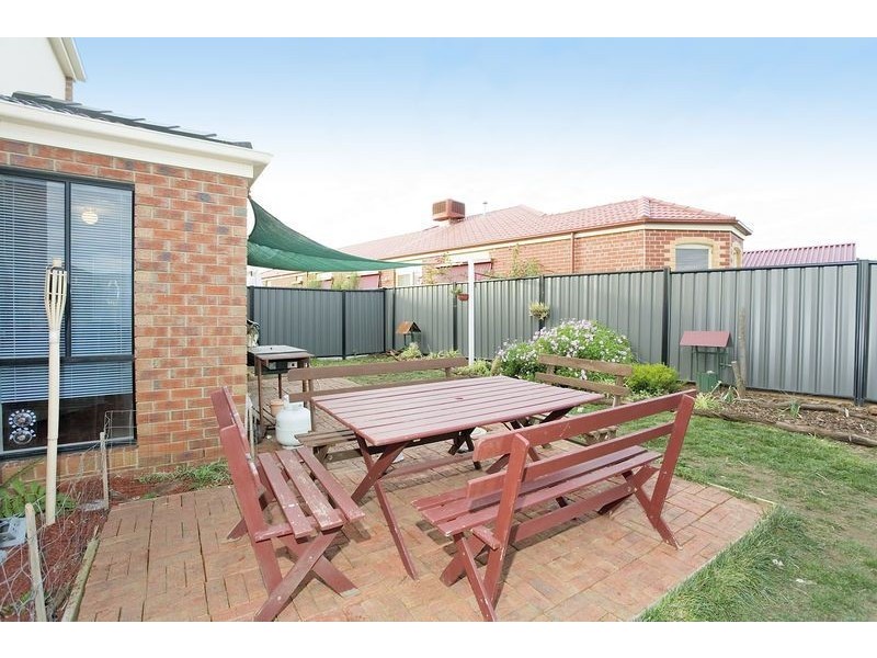 14 Apsley Vista, Derrimut VIC 3030