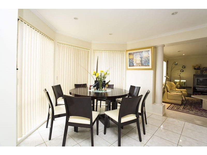 2 Fydler Avenue, Burnside VIC 3023